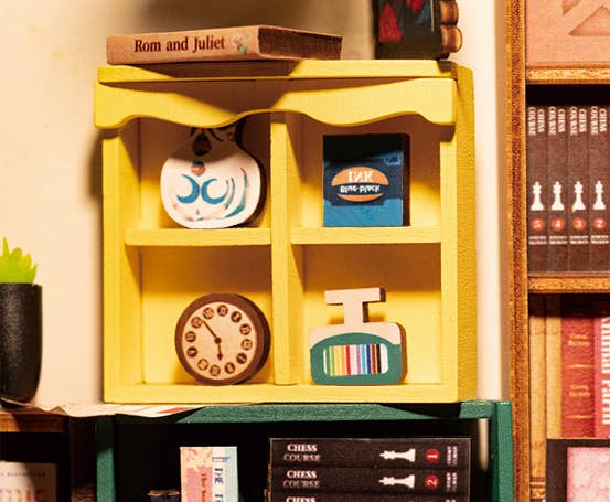 DIY Miniature House Book Nook Kit: Bookstore